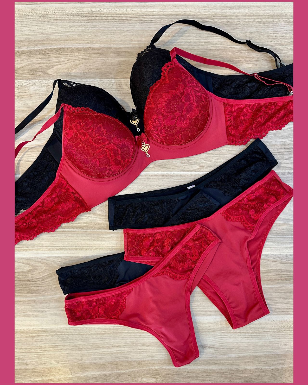 CONJUNTO TRIO PRE MOLDADO TACTEL BASE DE ESPUMA COM RENDA