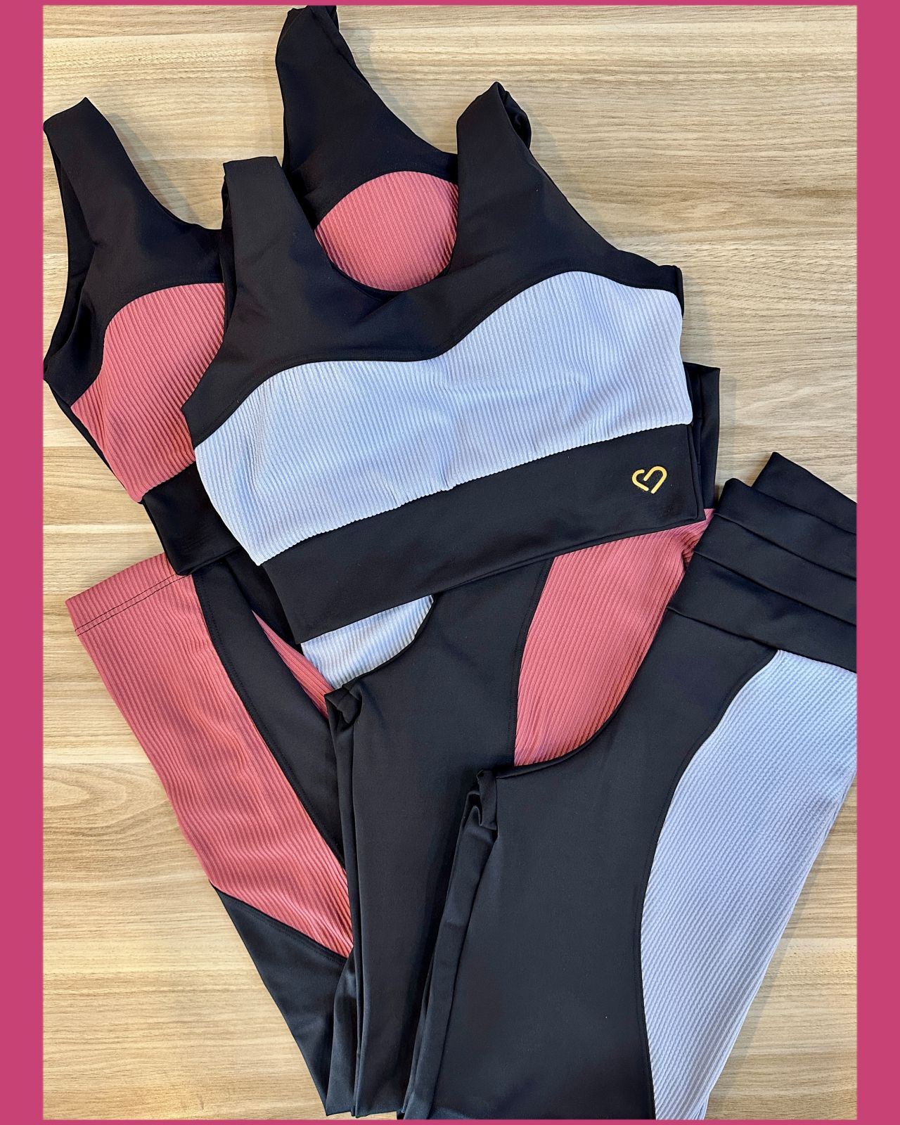 CONJUNTO TOP E CALCA FITNESS COM DETALHE COMPOSE CANELADO